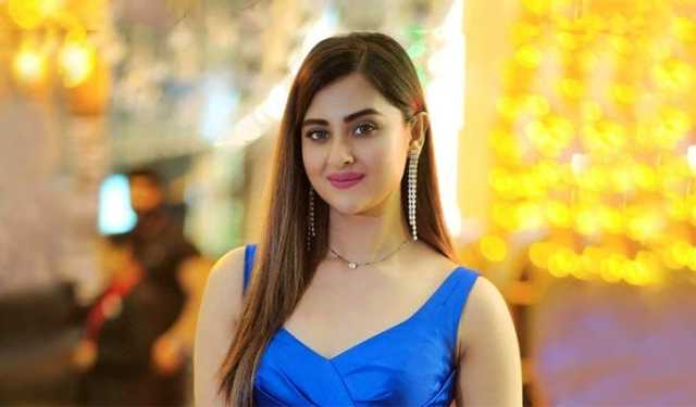 বৃদ্ধাশ্রমে বুবলীর জন্মদিন