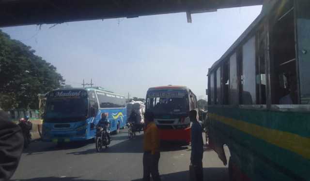 শাটডাউনের প্রভাব নেই, ঢাকা চলছে নিজের ছন্দে