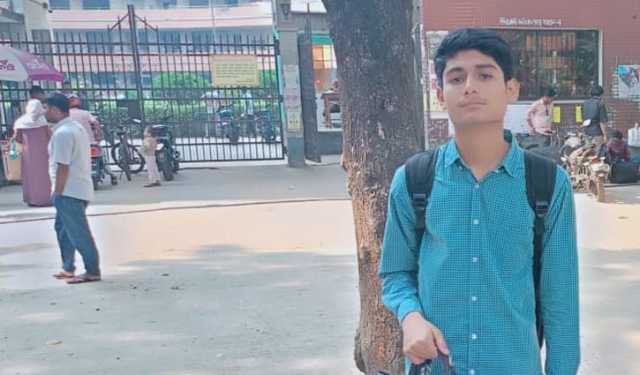 ঢাবিতে হল ছেড়েছেন বেশিরভাগ শিক্ষার্থী, রয়েছে মিশ্র প্রতিক্রিয়া 