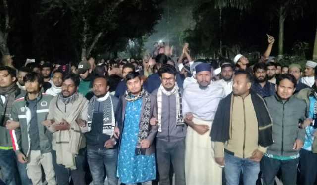 ইবিতে হাদি হামলায় মহাসড়ক অবরোধ