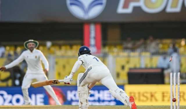 হোয়াইটওয়াশ এড়ানোর কঠিন পরীক্ষায় ভারত