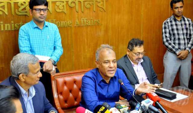 ভুয়া তথ্য প্রচার ঠেকাতে গণমাধ্যমের ভূমিকা জরুরি: স্বরাষ্ট্র উপদেষ্টা 