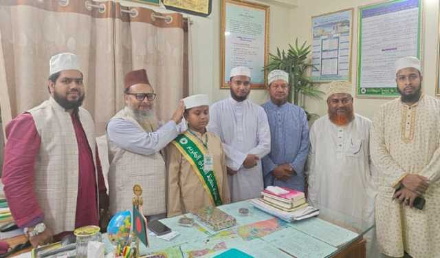 ৯ মাসেই কোরআনের হাফেজ শিশু মুসা