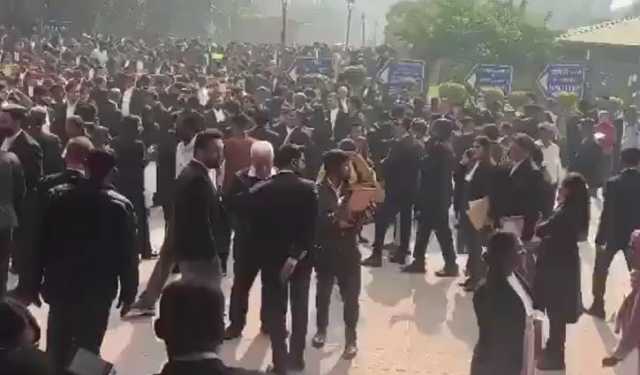 দিল্লির ৪টি আদালত বোমা মেরে উড়িয়ে দেয়ার হুমকি