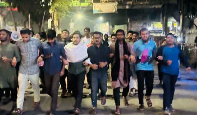 সাকিবুল হত্যার বিচার দাবিতে জবি শিক্ষার্থীদের বিক্ষোভ