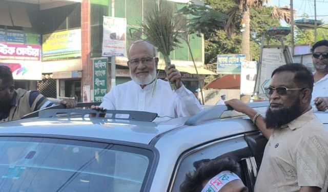 নির্বাচন ঘিরে নানা ধরনের ষড়যন্ত্র চলছে: খন্দকার মোশাররফ