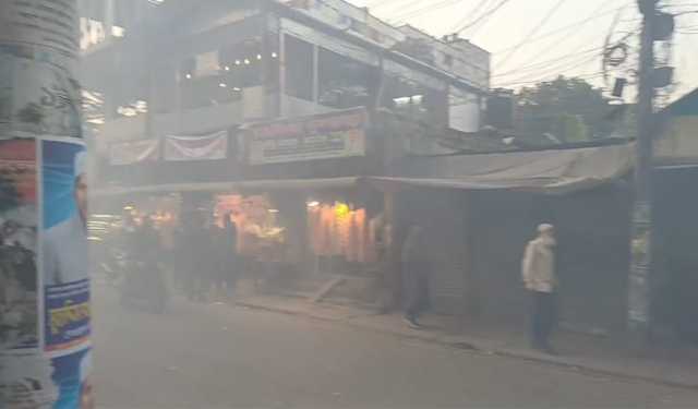 মানিকগঞ্জ শহরে ককটেল বিস্ফোরণ