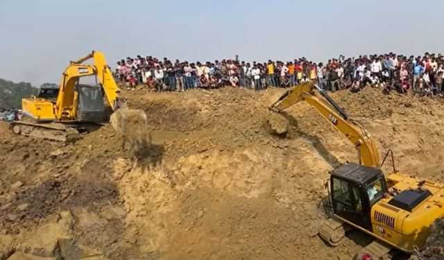 ২৮ ঘণ্টা ধরে গর্তে শিশু সাজিদ, উদ্ধার হয়নি এখনো