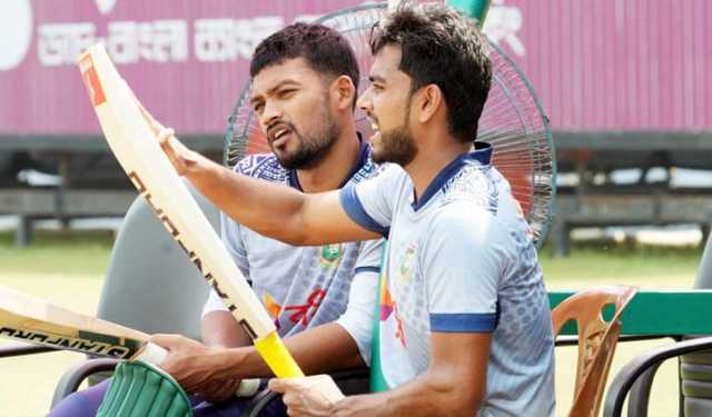 টেস্টে নাজমুলের ডেপুটি মিরাজ, ওয়ানডেতে মিরাজের ডেপুটি নাজমুল