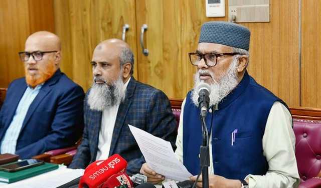 বায়তুল মোকাররম মসজিদে ইবাদতবান্ধব ধর্মীয় আবহ তৈরি হয়েছে: ধর্ম উপদেষ্টা