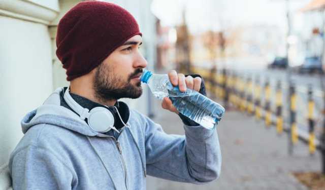 শীতে ঠান্ডা পানি নাকি কুসুম গরম পানি পান করবেন?