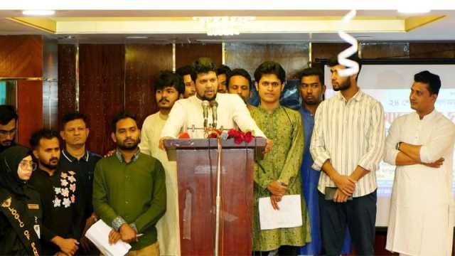 আওয়ামী লীগ বিদেশ থেকে আসা ‘প্রতিস্থাপিত শক্তি’: মাহফুজ আলম