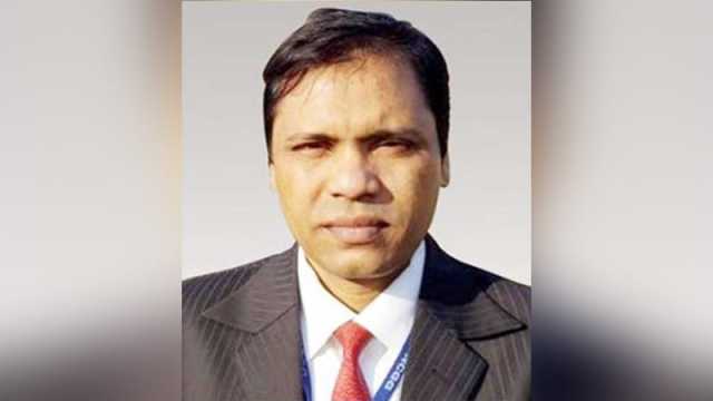 গৃহায়ণ ও গণপূর্ত মন্ত্রণালয়ের নতুন সচিব নজরুল ইসলাম, আগের সচিব হামিদুর রহমান ওএসডি