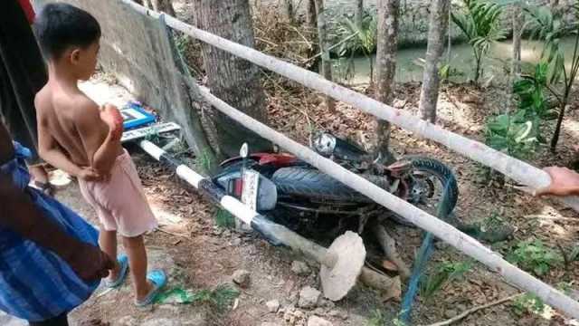 ঈদের দিন স্ত্রীকে নিয়ে ঘুরতে বেরিয়ে দুর্ঘটনায় প্রাণ গেল যুবকের