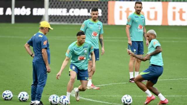 ভোরে মাঠে নামছে ব্রাজিল, সমর্থকদের পাশে চাইলেন ফুটবলাররা