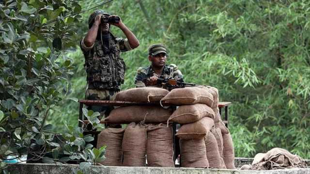 ছত্তিশগড়ে নিরাপত্তা বাহিনীর অভিযানে ১৬ মাওবাদী গেরিলা নিহত