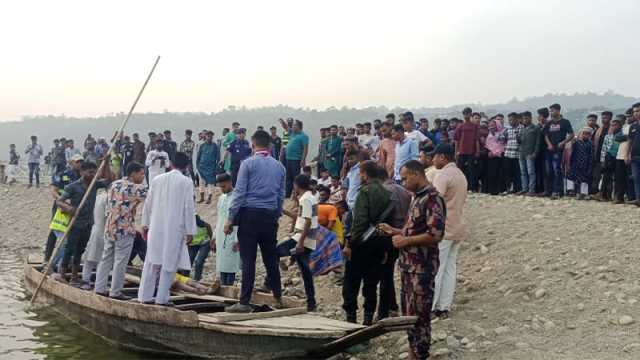 জাফলংয়ে পানিতে ডুবে পর্যটকের মৃত্যু