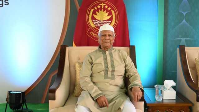 আজকের দিনটা সবাইকে আপন করে নেওয়ার দিন: প্রধান উপদেষ্টা