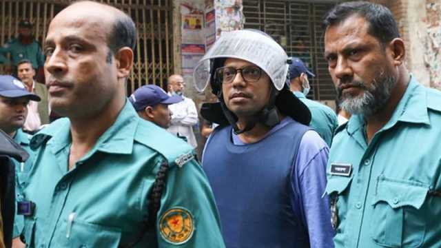 রিমান্ড শুনানি শেষে পলকের আইনজীবী বললেন, ভাই সবাইকে ঈদের শুভেচ্ছা জানিয়েছেন