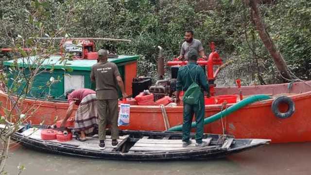 সুন্দরবনের গহীনে আগুন, পানি সংকট