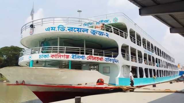 লঞ্চে হামলা-ভাঙচুর ও লুটপাটের অভিযোগ, ১৩ যাত্রী কারাগারে