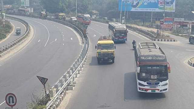 স্বস্তির ঈদযাত্রা ঢাকা-টাঙ্গাইল সড়কে, নেই যানজট 