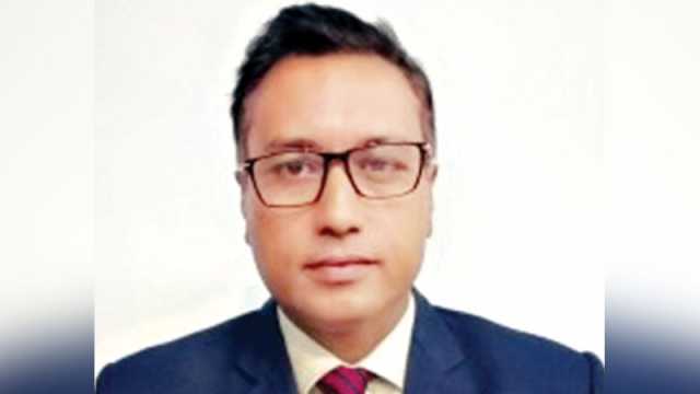 পুরুষের সাম্রাজ্যে নারীর লড়াই
