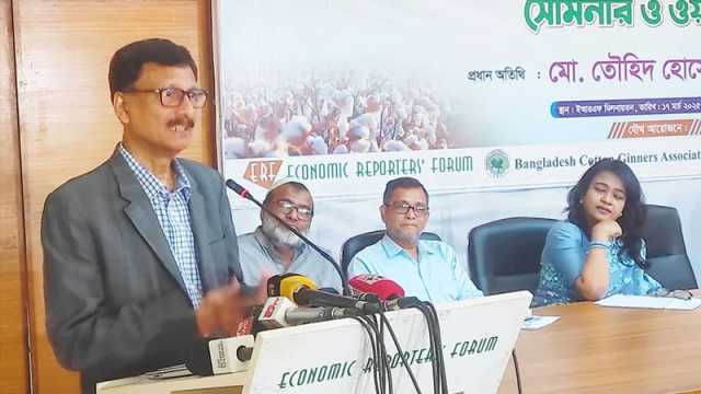 তুলা আমদানির উৎস হিসেবে যুক্তরাষ্ট্রকে চিন্তা করা হচ্ছে