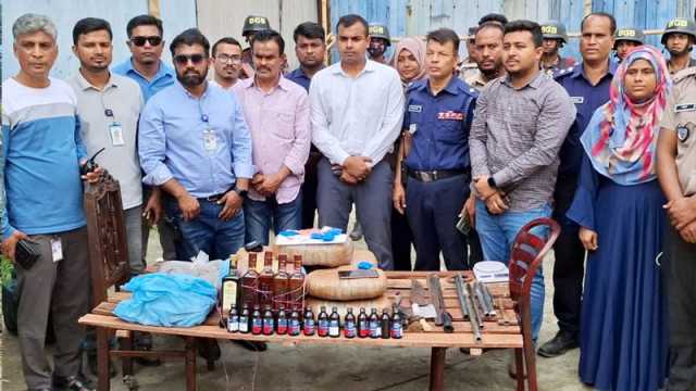 মাদক নিয়ন্ত্রণ কর্মকর্তাদের ওপর হামলা, ৪ মাদক কারবারি ছিনতাই