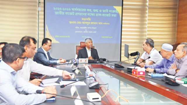 পাঠ্যপুস্তকে কর শিক্ষা অন্তর্ভুক্ত করা দরকার