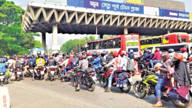 পদ্মা ও যমুনা সেতুতে ২৪ ঘণ্টায় ২০ হাজার মোটরসাইকেল পার