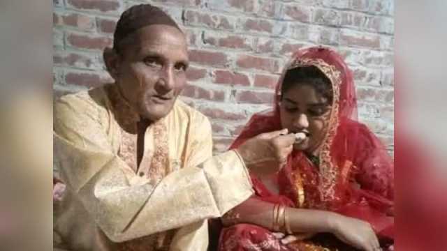৬৬ বছরের বৃদ্ধ বিয়ে করলেন ২২ বছরের তরুণীকে