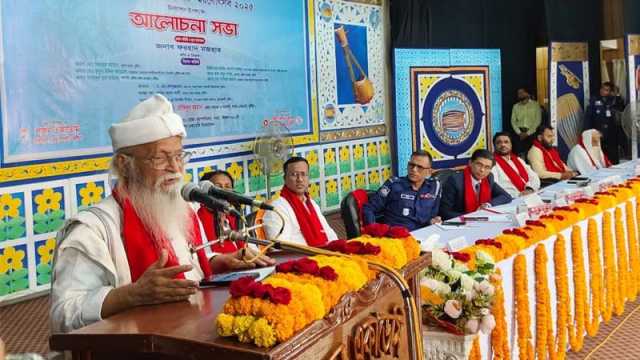 মনে যদি পুলিশ থাকে, বাইরে লাগবে কেন?