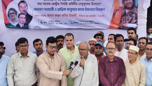 সেনাবাহিনী পক্ষে ছিল বলেই হাসিনা পালাতে বাধ্য হয়েছে: রিজভী