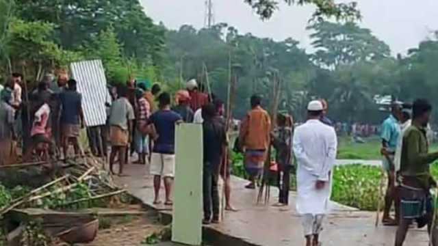 আজমিরীগঞ্জে আধিপত্য বিস্তার নিয়ে দুই গ্রুপে সংঘর্ষ, নারীসহ আহত ৩৫