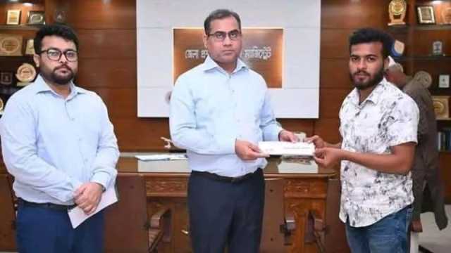 শিক্ষার্থীদের ধাওয়ায় আহত যুবলীগ নেতা পেলেন জুলাই যোদ্ধা অনুদান