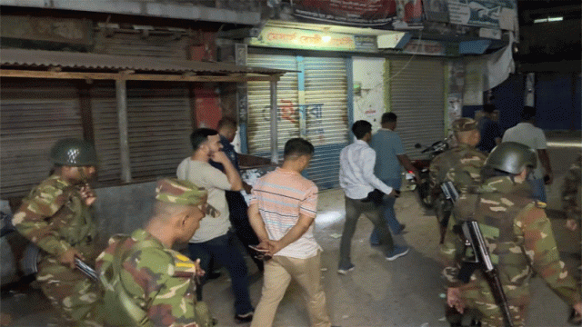 বিএনপির দুপক্ষে সংঘর্ষ, গুলিবিদ্ধ ২