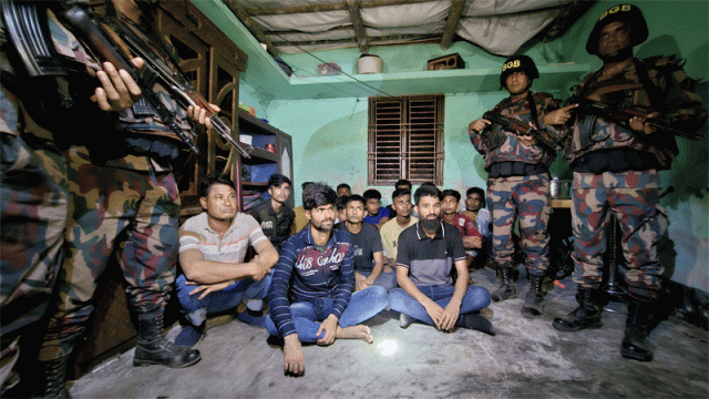 পাচারকারীদের ‘জিম্মিঘর’ থেকে উদ্ধার ১৪