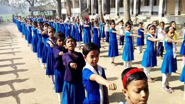 শিক্ষার্থীদের শপথে বদল, মুক্তিযুদ্ধ-শেখ মুজিব ও শহীদের প্রত্যয় বাদ
