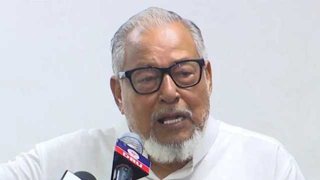 সংস্কার ও নির্বাচনকে মুখোমুখি করা আরেকটা অপরাধ: নজরুল ইসলাম