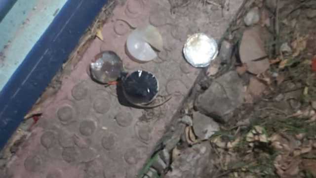 রাবি রেজিস্ট্রারের বাড়িতে গভীর রাতে ককটেল বিস্ফোরণ