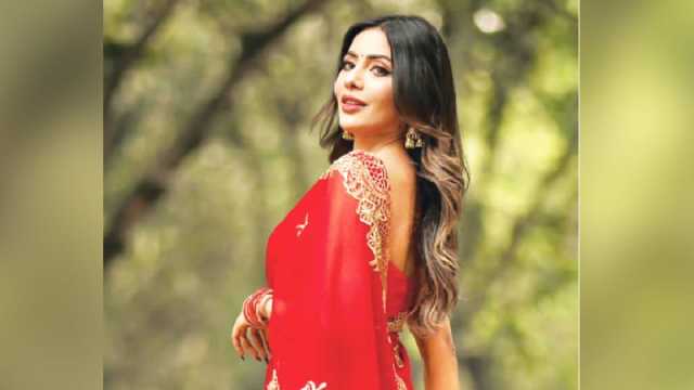 অপেক্ষায় সৌমি