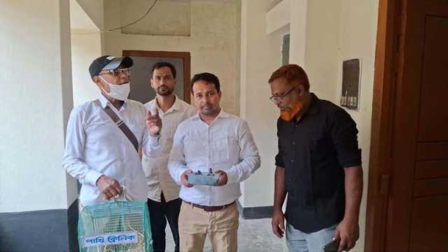 বিপদাপন্ন পাখির বন্ধু শরীফ খন্দকার