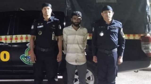 ছাদ উড়ে যাওয়া সেই বাসের চালক গ্রেপ্তার