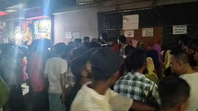 শেওড়াপাড়ায় দুই বোন খুন: সিসি ক্যামেরায় দেখা যুবককে ঘিরে সন্দেহ