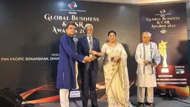 গ্লোবাল বিজনেস অ্যান্ড সিএসআর অ্যাওয়ার্ড পেলেন ইফতেখার