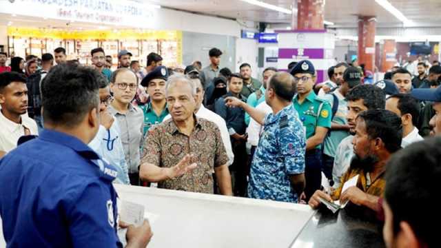 স্যুট পইরা আইলে ছাইড়া দিও না, খেয়াল রাইখ