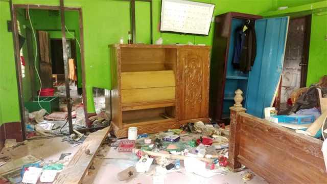 সাবেক রেলমন্ত্রী মুজিবুল হকের শ্বশুর বাড়িতে হামলা-লুটপাট