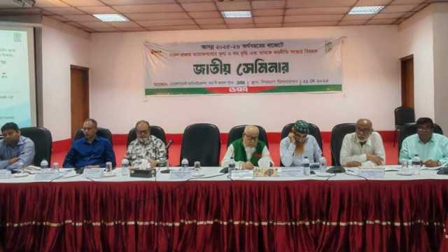 কর ও দাম বাড়িয়ে তামাক করনীতি সংস্কারের দাবি