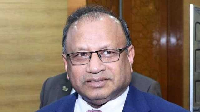 সাবেক মন্ত্রীসহ ১৫ জনের বিরুদ্ধে গ্রেপ্তারি পরোয়ানা